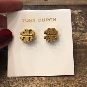 Tory Burch Logo stud earrings. Good condition.
